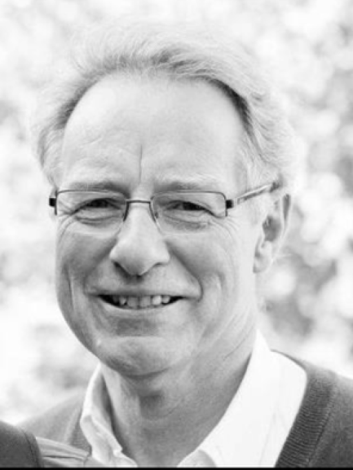 Portrait photo of Bob Nelson